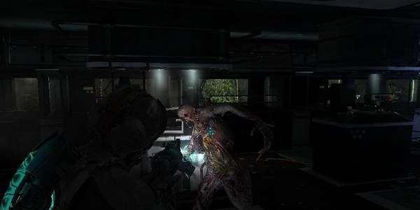 《死亡空间2》游戏中钉枪使用经验详解（掌握钉枪的技巧）
